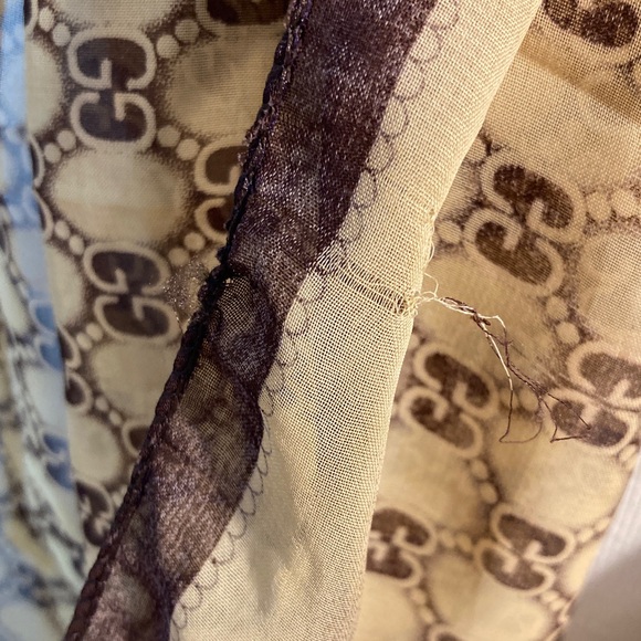 Long Vintage Gucci Silk Scarf - Picture 12 of 14